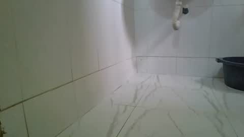 YUMMY online show from October 2, 2025, 4:08 am