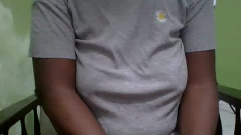 YUMMY online show from November 23, 2025, 2:44 am