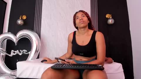 Snapshot of yummyduo chatting on May 24, 2026, 12:10 pm Yummyduo online show from May 24, 2026, 12:10 pm