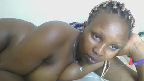 yummytitiess online show from November 10, 2025, 11:15 pm