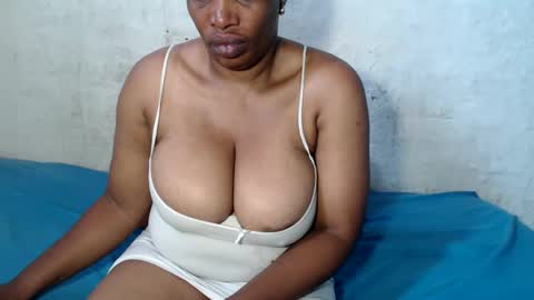 yummytittsxx online show from February 5, 2025, 5:30 am