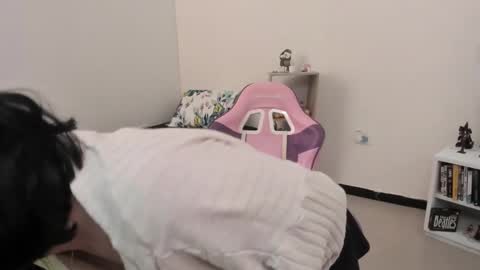 Yuna online show from February 7, 2025, 3:08 pm