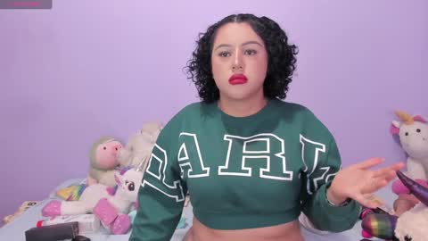 yunahott_ online show from December 10, 2024, 2:59 am