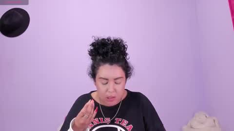 yunahott_ online show from February 15, 2025, 6:12 am