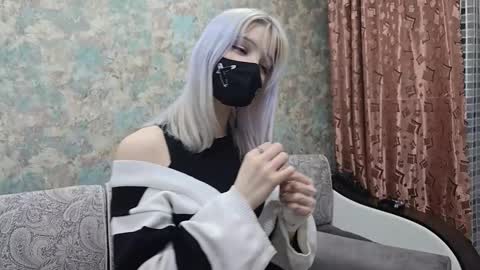 Yuna online show from February 13, 2026, 7:54 pm