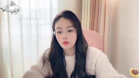 YunEr online show from December 10, 2024, 4:02 am