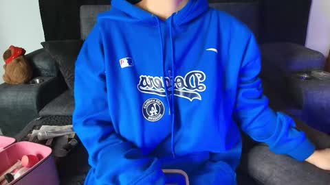 ELITA online show from September 23, 2025, 4:37 am