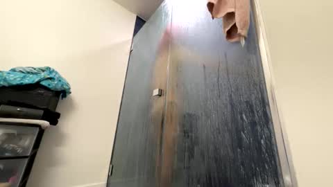 BbyTSSLut online show from November 18, 2025, 6:18 am