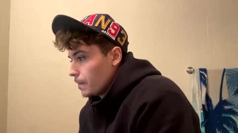 yungstudbev online show from January 3, 2025, 9:26 pm