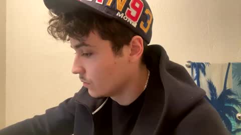 yungstudbev online show from February 1, 2025, 3:41 am