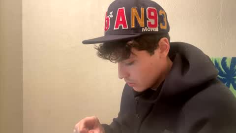 yungstudbev online show from February 12, 2025, 5:15 am