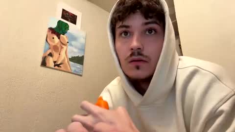 yungstudbev online show from November 7, 2025, 12:10 am