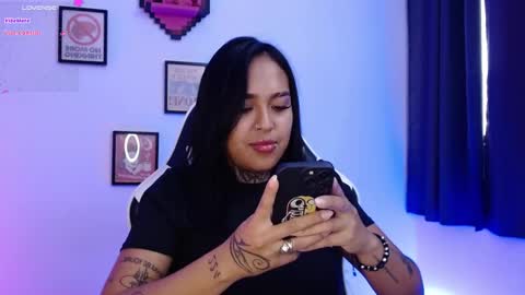 Angelly online show from February 4, 2026, 10:36 pm