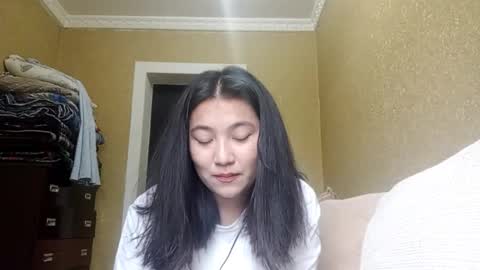 Yuna online show from November 4, 2025, 4:00 am