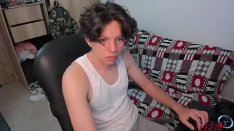 yurii_moody online show from December 16, 2025, 8:25 pm