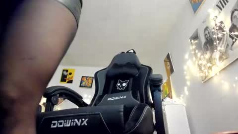 Snapshot of yury_sun chatting on February 21, 2025, 9:43 pm paola online show from February 21, 2025, 9:43 pm