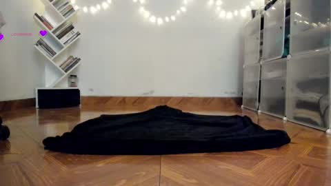 Snapshot of yury_sun chatting on February 25, 2025, 1:20 am paola online show from February 25, 2025, 1:20 am