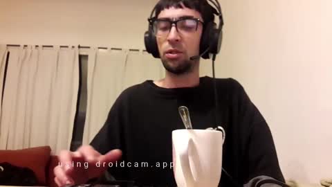 Yuumi online show from February 5, 2025, 7:50 am