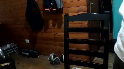 Yuumi online show from December 22, 2025, 5:15 am