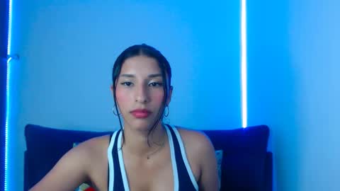 yuzii Im new to these pages so I hope you guys are kind to me. online show from November 19, 2025, 11:27 pm