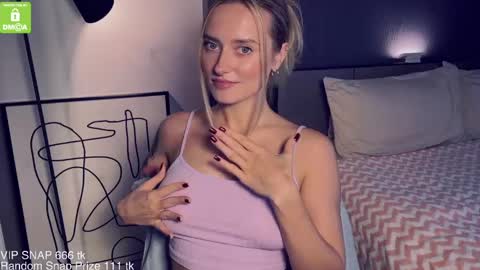 The Queen Bitch of the United Kingdom online show from December 3, 2024, 9:22 am