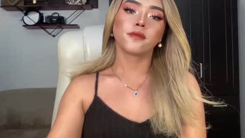 Miss Cali online show from December 12, 2024, 1:21 am