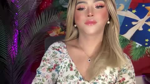 Miss Cali online show from December 27, 2024, 7:35 pm