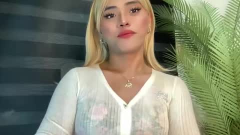 Miss Cali online show from February 17, 2025, 10:51 am