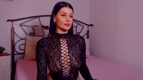 Snapshot of yvonneeverlee chatting on February 28, 2026, 9:16 pm I V Y online show from February 28, 2026, 9:16 pm