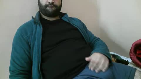 Snapshot of yxxtxxdentyk chatting on December 11, 2024, 5:00 am Bi BearXXX online show from December 11, 2024, 5:00 am