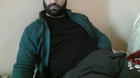 Snapshot of yxxtxxdentyk chatting on December 17, 2024, 5:07 am Bi BearXXX online show from December 17, 2024, 5:07 am