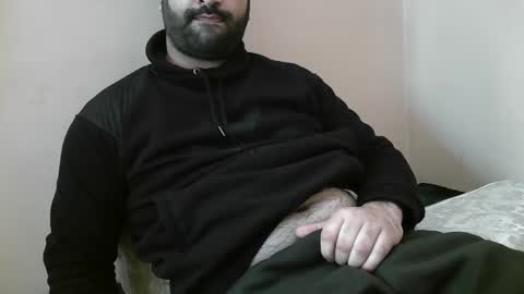 Snapshot of yxxtxxdentyk chatting on January 31, 2025, 5:19 am Bi BearXXX online show from January 31, 2025, 5:19 am