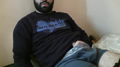 Snapshot of yxxtxxdentyk chatting on February 18, 2025, 4:37 am Bi BearXXX online show from February 18, 2025, 4:37 am