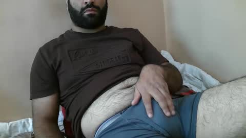 Snapshot of yxxtxxdentyk chatting on October 1, 2025, 5:46 am Bi BearXXX online show from October 1, 2025, 5:46 am