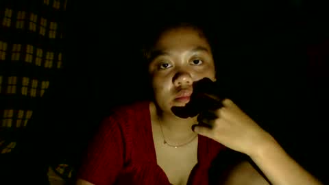 Snapshot of z0elyn chatting on July 6, 2026, 9:39 pm z0elyn online show from July 6, 2026, 9:39 pm