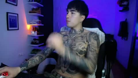 zac_muller1 online show from April 15, 2026, 4:08 am