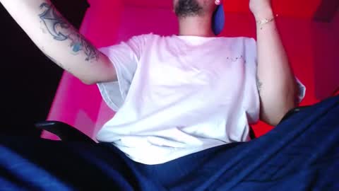 Snapshot of zac_watson chatting on November 22, 2025, 1:37 am Zac Freelance model online show from November 22, 2025, 1:37 am