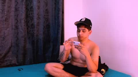 zacck_evans online show from May 26, 2026, 3:13 am