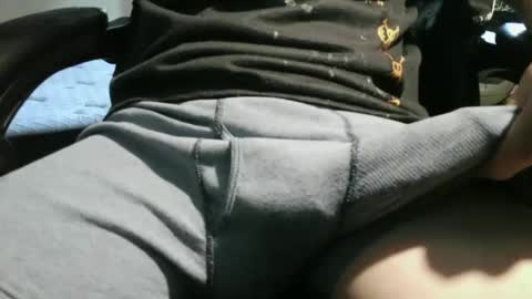 zach52590 online show from September 18, 2025, 4:31 pm