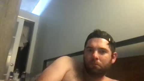 Snapshot of zachbromine chatting on May 13, 2026, 4:59 pm First time online show from May 13, 2026, 4:59 pm