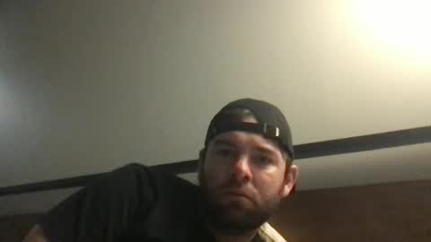 Snapshot of zachbromine chatting on May 14, 2026, 5:03 am First time online show from May 14, 2026, 5:03 am