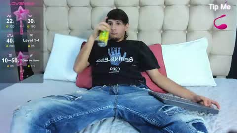 zack23__ online show from July 12, 2026, 3:19 am