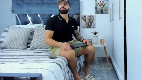 Snapshot of zack_froone chatting on May 6, 2026, 12:21 pm Richard online show from May 6, 2026, 12:21 pm