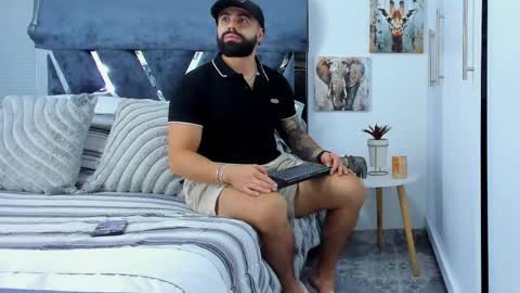 Snapshot of zack_froone chatting on May 15, 2026, 2:13 pm Richard online show from May 15, 2026, 2:13 pm