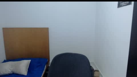 Snapshot of zack_kingg chatting on May 10, 2026, 7:52 pm Zack King online show from May 10, 2026, 7:52 pm