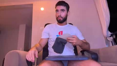 zack_sullivan22 online show from May 4, 2026, 12:39 am