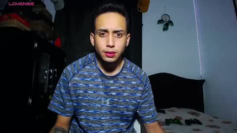 Snapshot of zackdriussyx chatting on February 20, 2025, 10:26 pm zackdriussyx online show from February 20, 2025, 10:26 pm