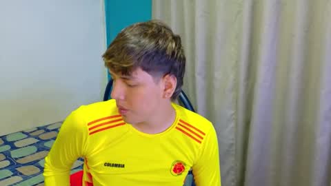 ZackMontiel07 online show from February 7, 2026, 9:13 am