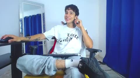 zack online show from February 1, 2025, 2:02 pm