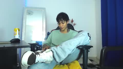 zack online show from February 3, 2025, 7:52 pm